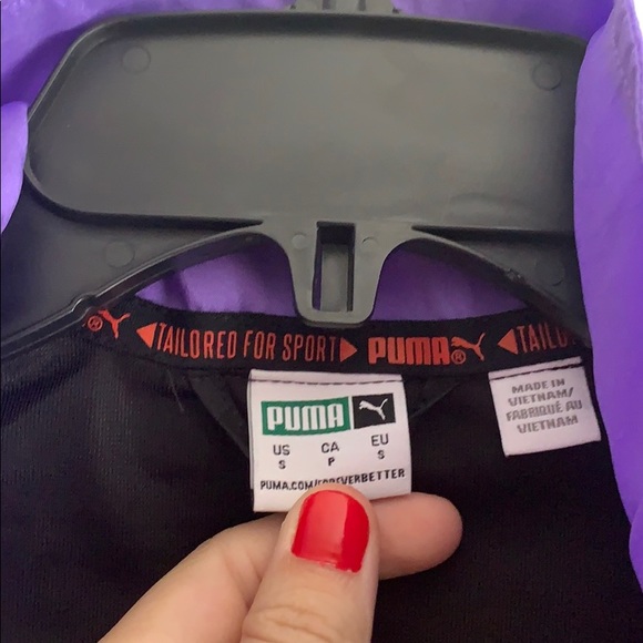 SOLD ///// PUMA Windbreaker - Picture 7 of 7